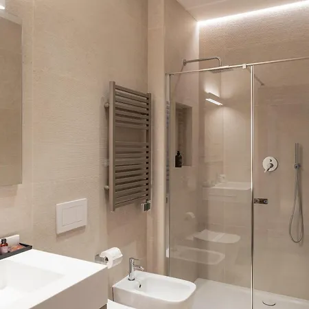 Dorato Marina - Lakefront Hotel