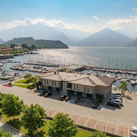 Dorato Marina - Lakefront Деревянный коттедж *