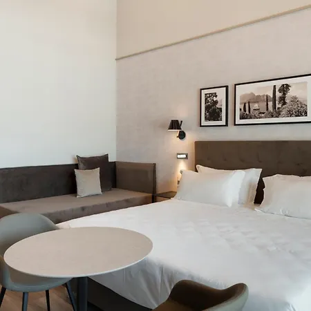 Dorato Marina - Lakefront Lodge *