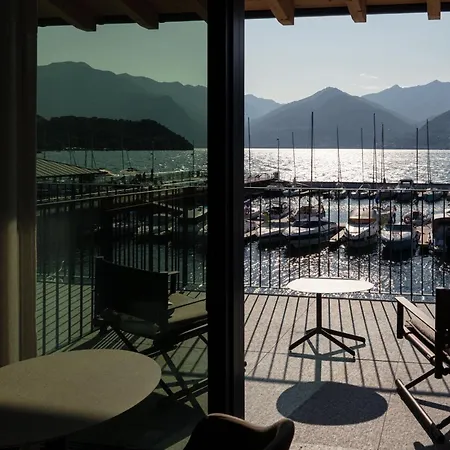 Деревянный коттедж Dorato Marina - Lakefront *