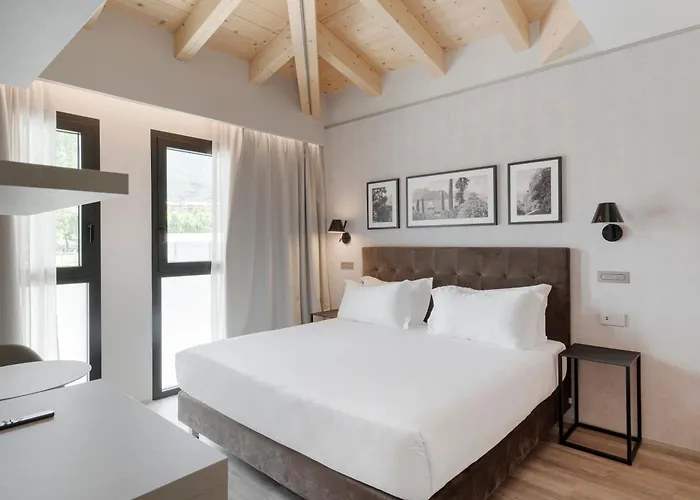 Hotell Dorato Marina - Lakefront