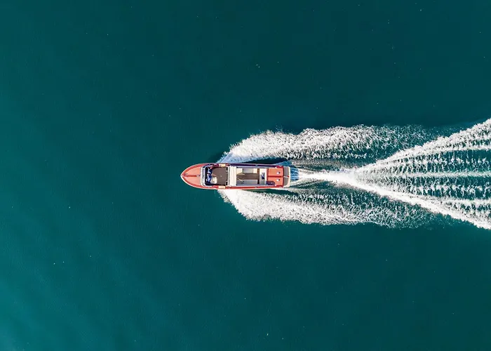 Dorato Marina - Lakefront Hotell Colico