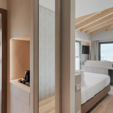 Dorato Marina - Lakefront