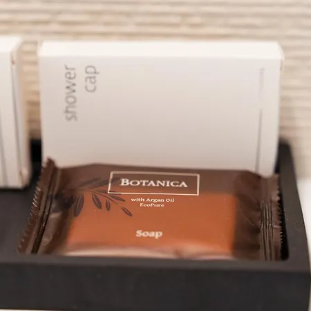 Dorato Marina - Lakefront Chata *